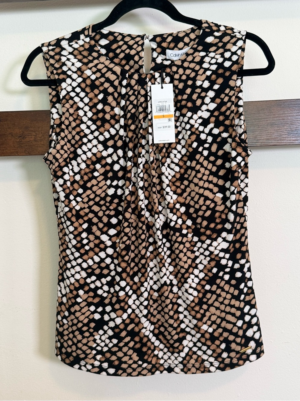 NWT Calvin Klein Sleeveless Printed Pleated Blouse Size Small